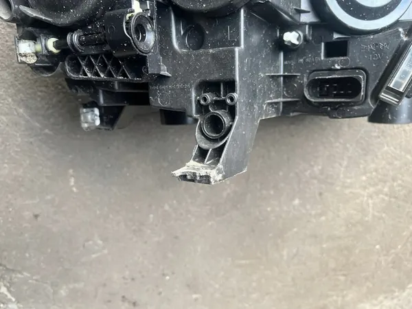 VASEN VALO VOLKSWAGEN T ROC 2GA941005B image 4