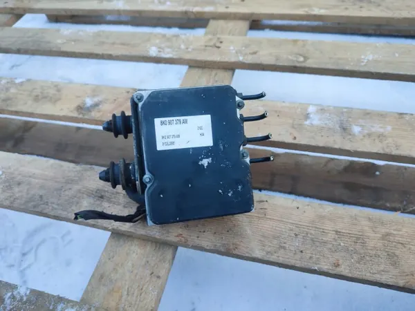 Audi ABS/ESP-pump OEM 8K0907379AM - Begagnad image 3