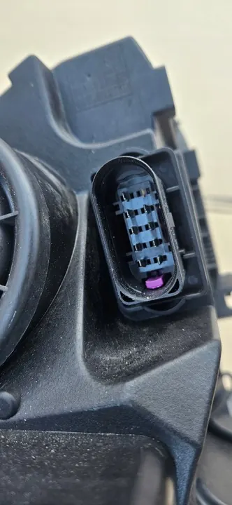 Linker koplamp Mercedes C-Klasse W204 H7 Europa image 7