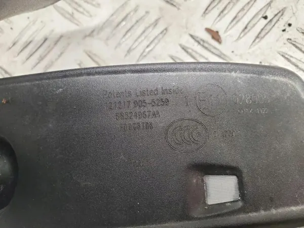 Dodge Challenger 2015-2018 OEM 68324967AA Espelho Interior image 4