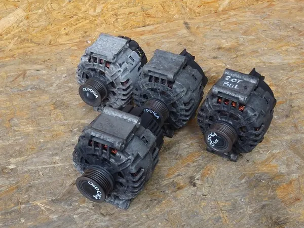 AUDI A4 B7 2.0 TFSI Vaihtovirtageneraattori 140A 06D903016A image 7