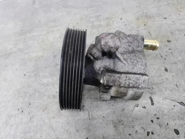Käytetty ohjauspumppu OEM 8200054528 Renault image 3