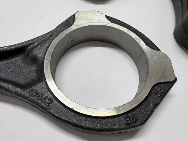 Biellettes Mercedes OM642 V6 OEM A6420305420 image 6