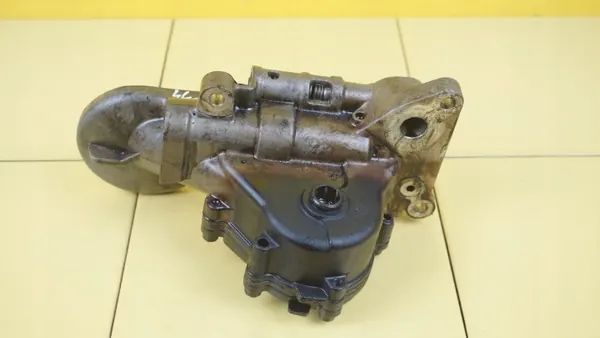 Audi Oljepump OEM 06E115105G för A6 C6 2.4 image 3