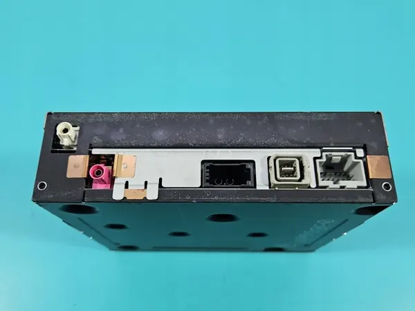 Volvo S80 II CD-wisselaar OEM 30775669AA Gebruikt image 5