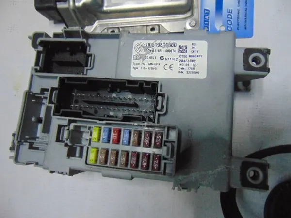 FIAT 500 1.2 8V Ensemble de Démarrage Ordinateur Clé BSI image 2