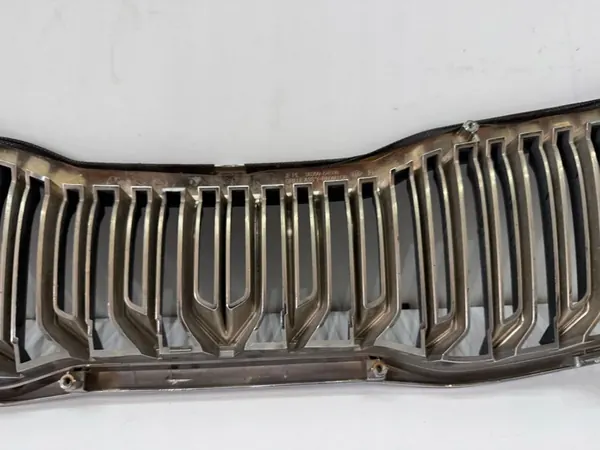 KIA OPTIMA GRILL 86350-D4500 image 10