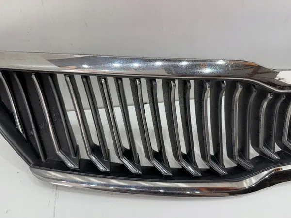 KIA OPTIMA GRILL 86350-D4500 image 3