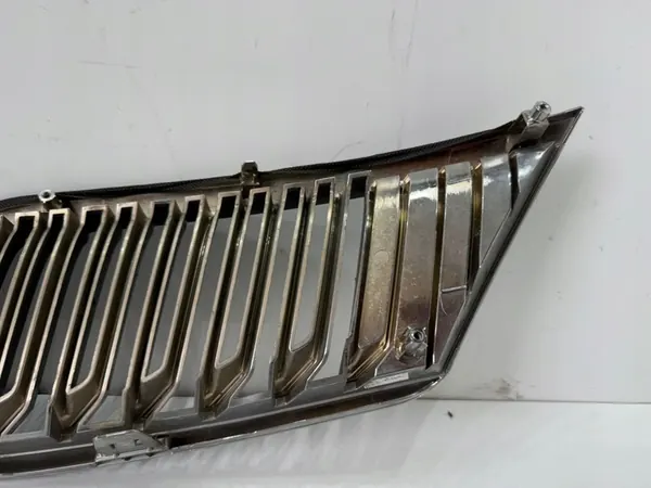 KIA OPTIMA GRILL 86350-D4500 image 8