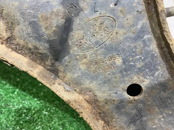 Lower Front Left Control Arm Land Rover Discovery Sport L550 image 3