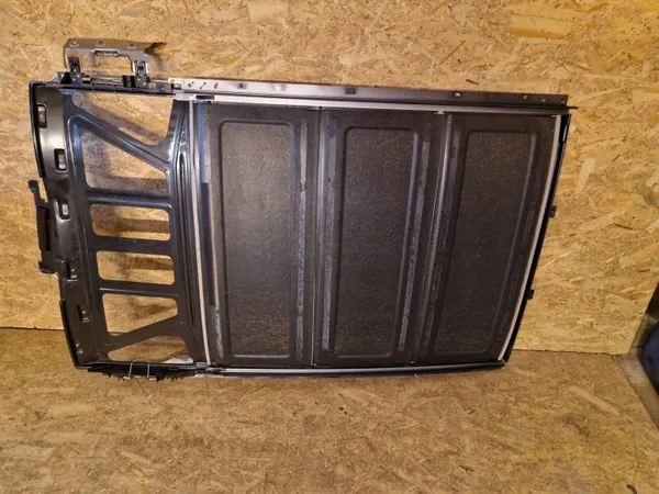 Nissan Qashqai 2006 schuifdakraam OEM 4223025A4907 image 2