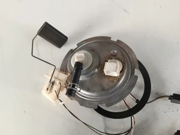 Bomba de combustible Jaguar XK8 XKR X100 SC 2001 image 7