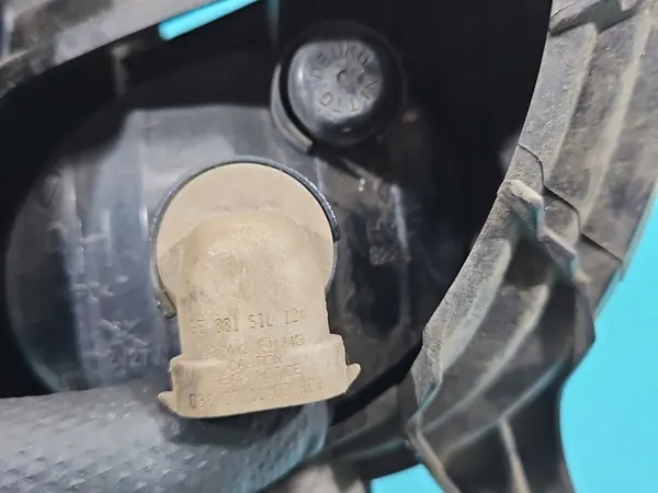 Farol Halógeno Direito Hyundai i30 I 07-12 OEM 92202-2L000 image 5