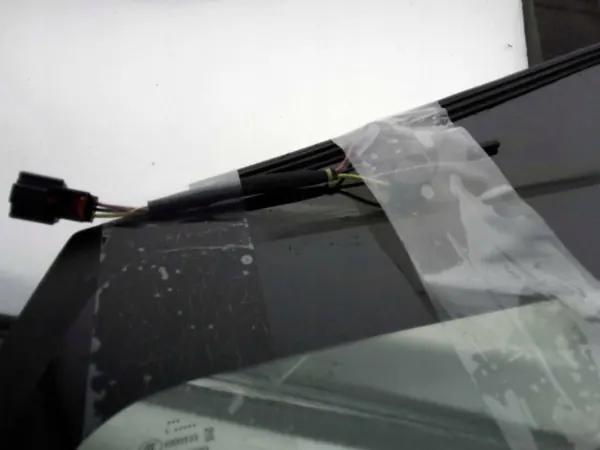 Tesla Model Y 2019- Frontscheibe OEM 8103AGCCHIMVZ image 5