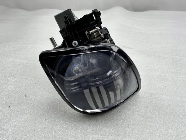 Mercedes-Benz C W205 Ajovalon osa OEM 130702004100 image 5