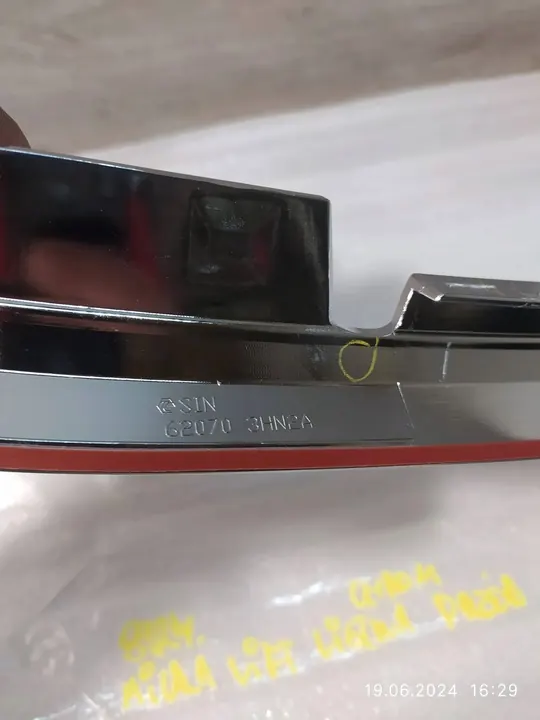 Nissan Micra Moldura de Para-choque Frontal 620703HN2A image 2