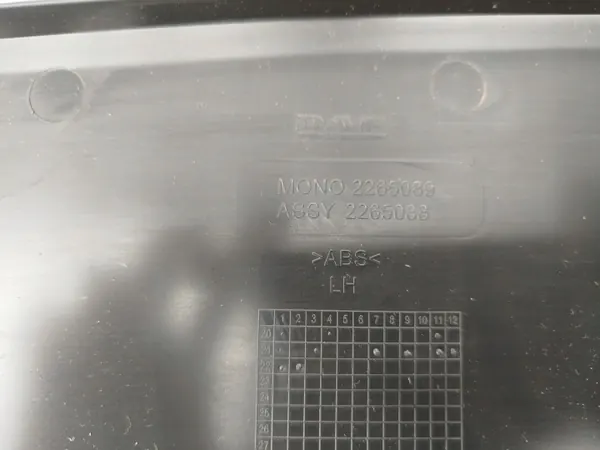 Tapón DAF OE OEM 2265089 - Pieza usada image 3