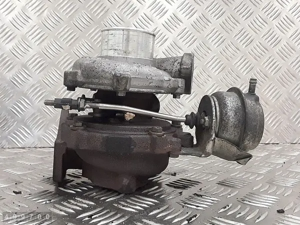 Opel Astra J Turbocharger 1700td 98053674 image 3