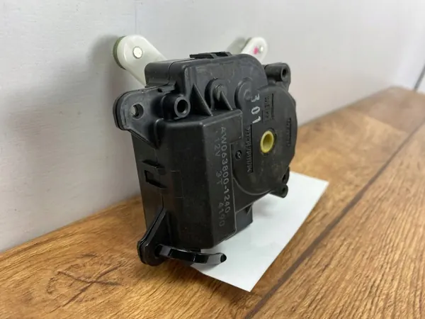 Motor de compuerta calefacción Cadillac CTS III OEM AW0638001240PI image 3