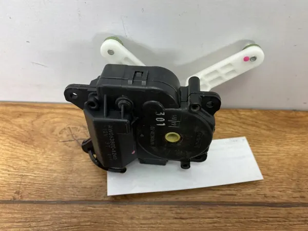 Motor de compuerta calefacción Cadillac CTS III OEM AW0638001240PI image 5