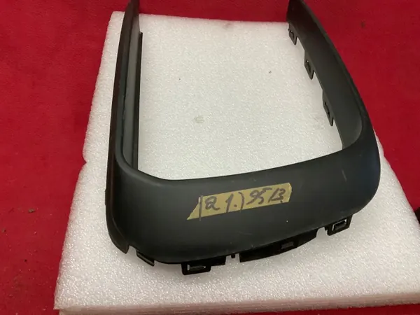 Porsche Macan Lift 95B etu oikea ritilä OEM 95B807820G image 2