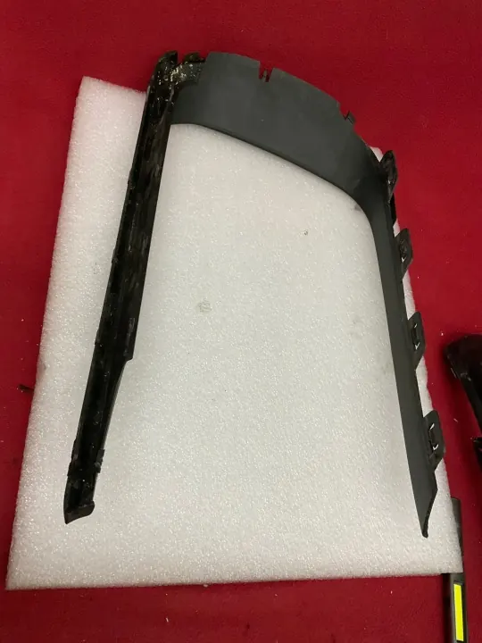 Porsche Macan Lift 95B etu oikea ritilä OEM 95B807820G image 6