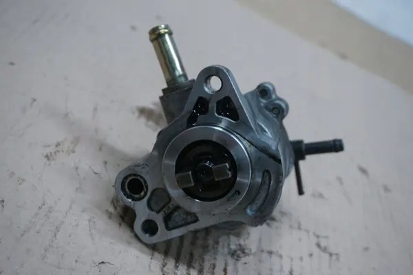 Bomba de vacío RAV4 II OEM 2.0 D4D 2000-2005 image 4