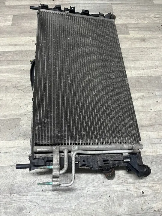 FORD FOCUS MK2 LIFT 1.6 16V Kylarrubrik image 4