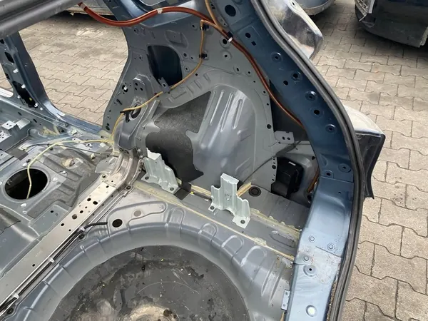 Rear Trunk Liner Nissan X-Trail T32 image 3