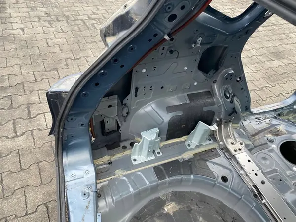 Rear Trunk Liner Nissan X-Trail T32 image 4