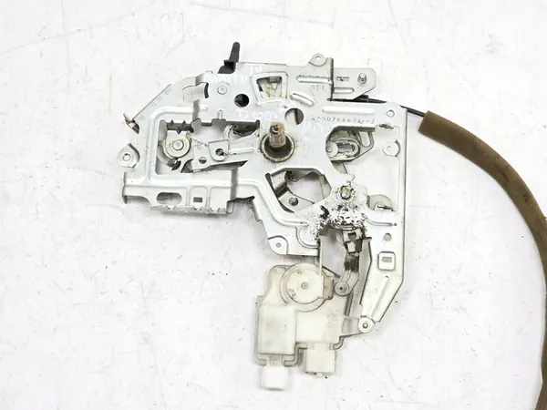 MASTER III 3 10- Dörrlås Mekanism Höger Sida OEM 8200766631J image 3