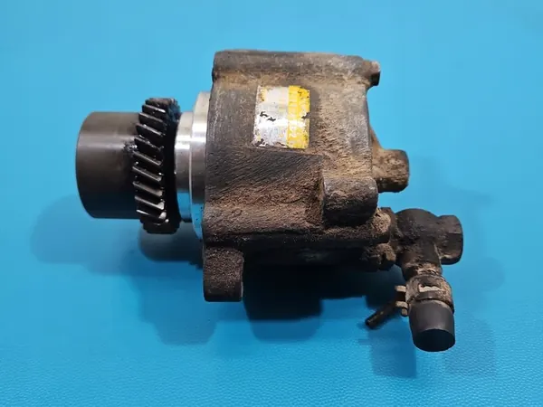 Imupumppu Toyota Land Cruiser 120 3.0 D4D OEM 29300-67020 image 5