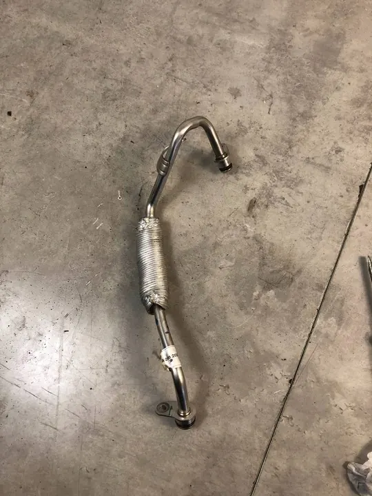 Ligne d'huile de turbo Mercedes-Benz GLE W167 2019 image 1