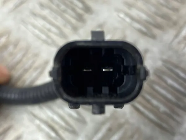 Hyundai Klopfsensor OEM 393203C200 - Gebraucht image 3