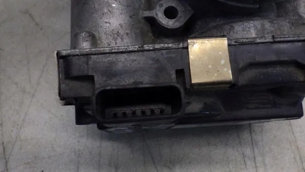 Gasklepbehuizing OEM PRZEPUSTNICA PULSAR voor Nissan Pulsar 1.6 image 7