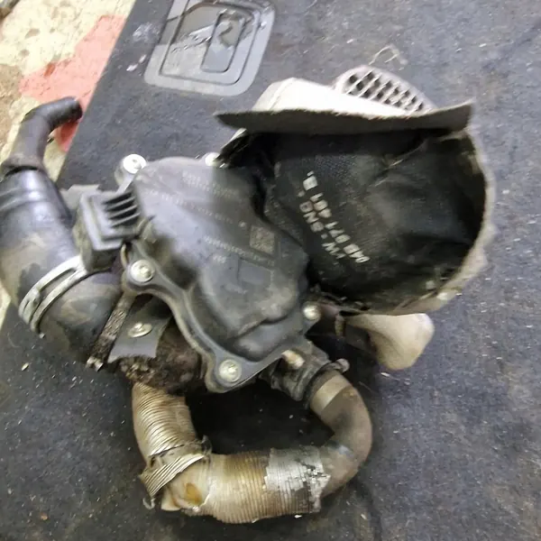 Avgassventil OEM 04B131501D 04B131512C för VW Polo 6R image 2