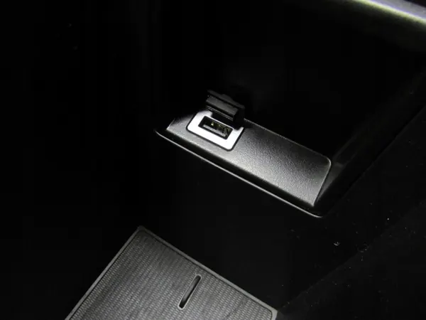 Volvo V40 II 12-16 middenarmsteun OEM KBI52221 image 10