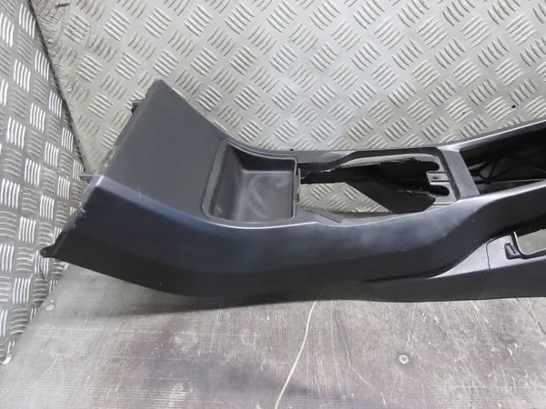 Volvo V40 II 12-16 middenarmsteun OEM KBI52221 image 4
