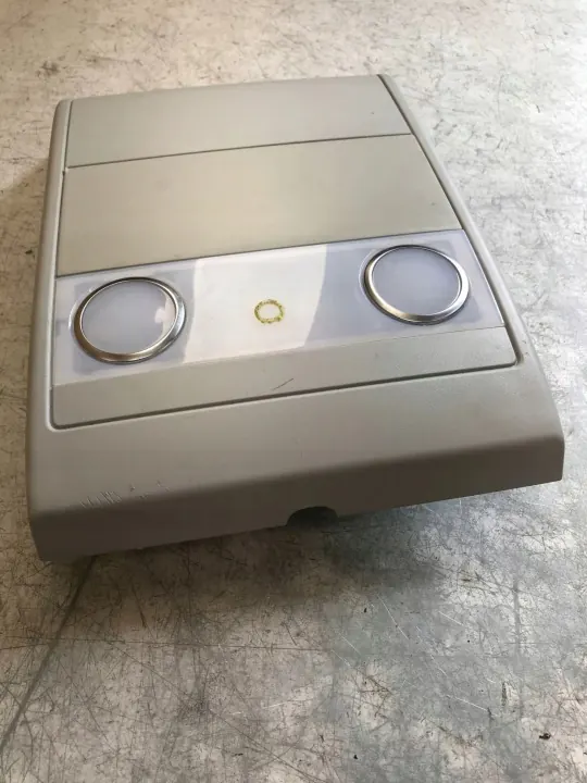 Plaquette OEM 7E5867485A Éclairage Cabine Avant T5 image 4