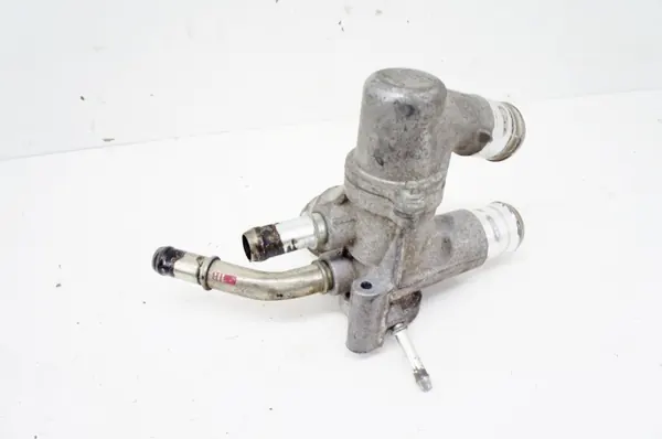 Thermostaathuis Ford Edge Mk2 OEM AT4E-8594-BA image 3