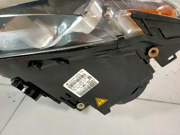 Faros Derecho Audi A4 8E B7 Xenon 8E0941030AS image 4