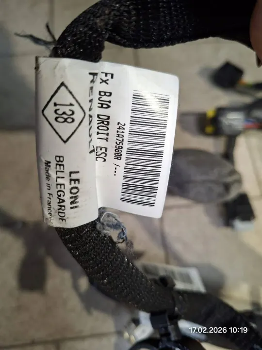 Faisceau électrique attelage Renault Clio V OEM 241A70560R image 3