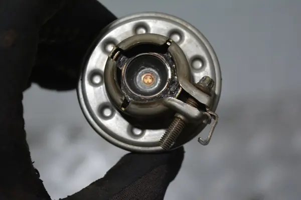 Módulo de dosagem de ureia Mercedes-Benz A0004901013 image 3