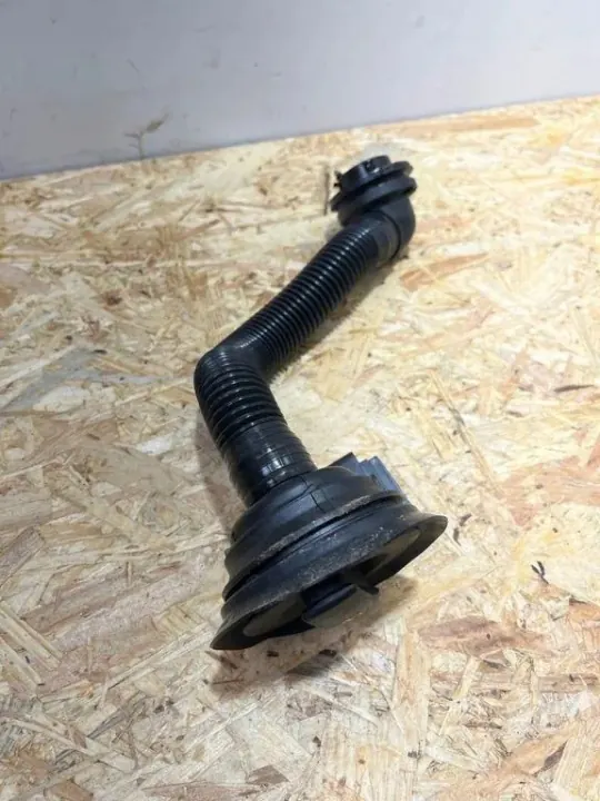 Porsche Oljefyllningsrör OEM 4M0115301Q - Begagnad image 5
