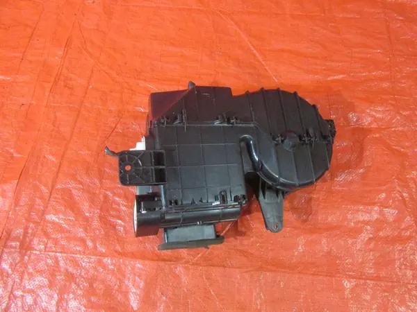 Nissan Pathfinder IV R52 3.5i 2017 Conjunto de Ventilador OEM image 2