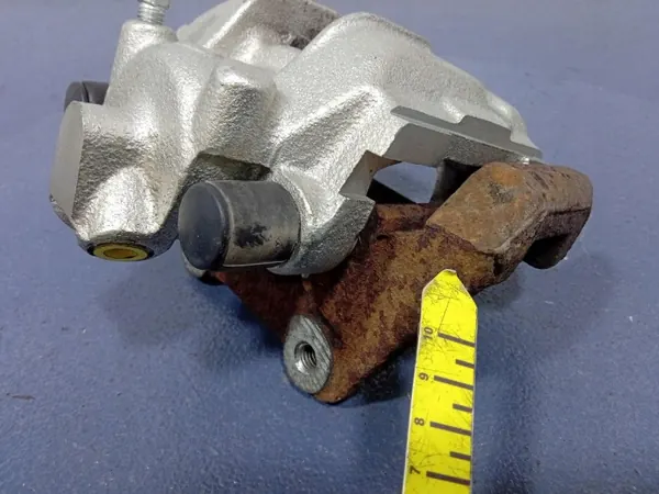 Bromsok bak höger OEM 957 42/22 för BMW X3 E83 image 6