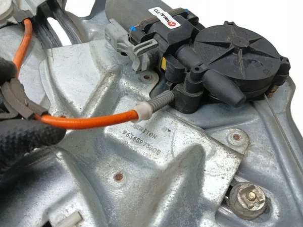 LEVANTADOR DE VIDRO TRASEIRO ESQUERDO PEUGEOT 206 (1998-2003) CC 9636597380 image 3