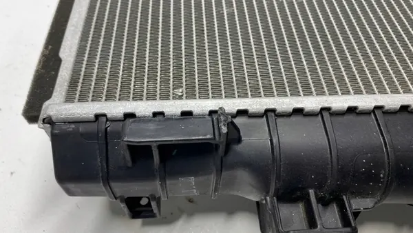 KIA CEED XCEED HYUNDAI I30 III Radiador de Agua 17-24 OEM 25310M6400 image 7