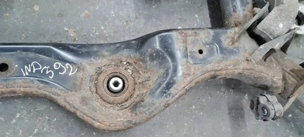 Poutre suspension arrière OEM 4G0505235AD pour Audi A7 image 6