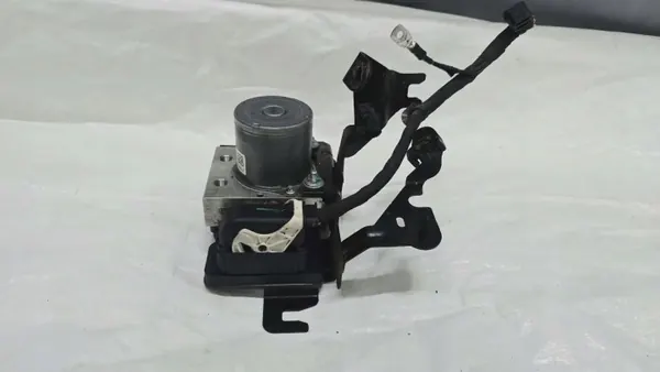ABS-Bremsenpumpe OEM 476601677R für Renault Arkana image 2